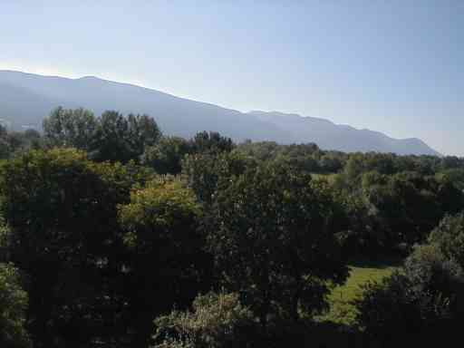 Le Massif du Colombier vu de la fentre de l'un des gtes